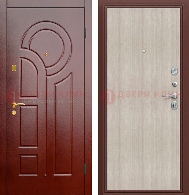 Красная металлическая дверь с МДФ панелями ДМ-368 в Егорьевске