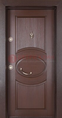 Железная дверь с массивом дуба в стиле классика ДМД-55 в Петрозаводске