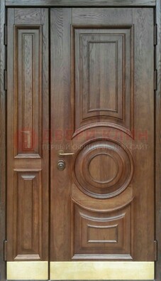 Коричневая двухстворчатая дверь с массивом дуба ДМД-71 в Егорьевске