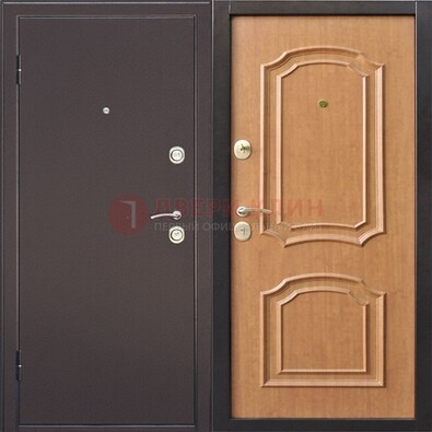 Темная железная дверь с порошковым покрытием ДП-10 в Казани
