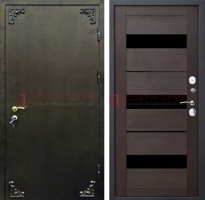 Входная дверь с порошковым покрытием с коричневой МДФ со стеклом ДП-236 в Санкт-Петербурге
