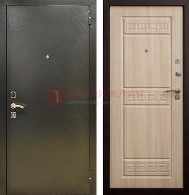 Железная темно-серая дверь с порошковым напылением и МДФ с резьбой ДП-276 в Егорьевске
