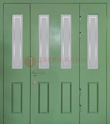 Зеленая металлическая дверь со стеклом ДС-26 в Егорьевске
