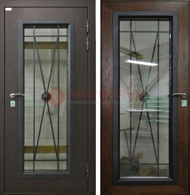 Коричневая железная дверь со стеклом для частного дома ДС-8 в Егорьевске