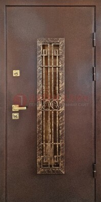 Металлическая дверь с порошковым напылением со стеклом и ковкой ДСК-110 в Дзержинском