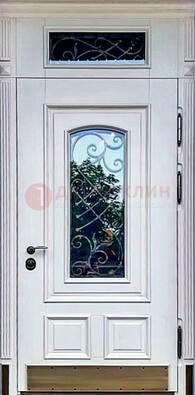 Металлическая дверь со стеклом и ковкой в белом цвете ДСК-148 в Котельниках