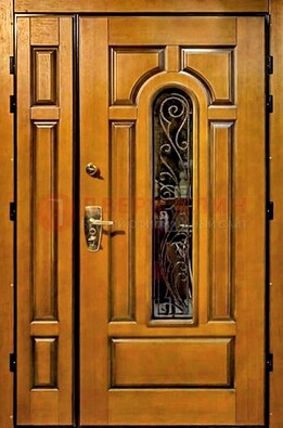 Распашная металлическая дверь со стеклом и ковкой для дома ДСК-152 в Егорьевске