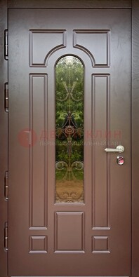 Металлическая коричневая дверь Винорит со стеклом и ковкой ДСК-210 в Сергиевом Посаде