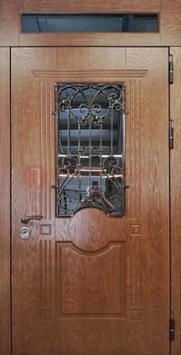 Металлическая входная дверь со стеклом и ковкой для дома ДСК-96 в Егорьевске