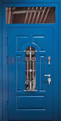 Синяя железная филенчатая дверь со стеклом и ковкой ДСК-97 в Егорьевске