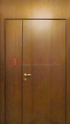 Светлая  тамбурная дверь ДТМ-22 в Санкт-Петербурге