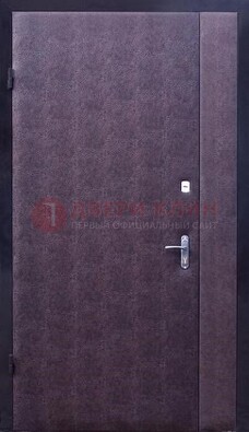 Бордовая металлическая тамбурная дверь ДТМ-3 в Красноармейске