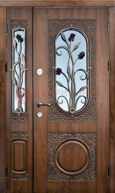 Железная дверь с виноритом и ковкой ДВТ-180 в Санкт-Петербурге