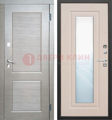Светлая металлическая филенчатая дверь и МДФ Белый дуб с зеркалом ДЗ-104 в Твери